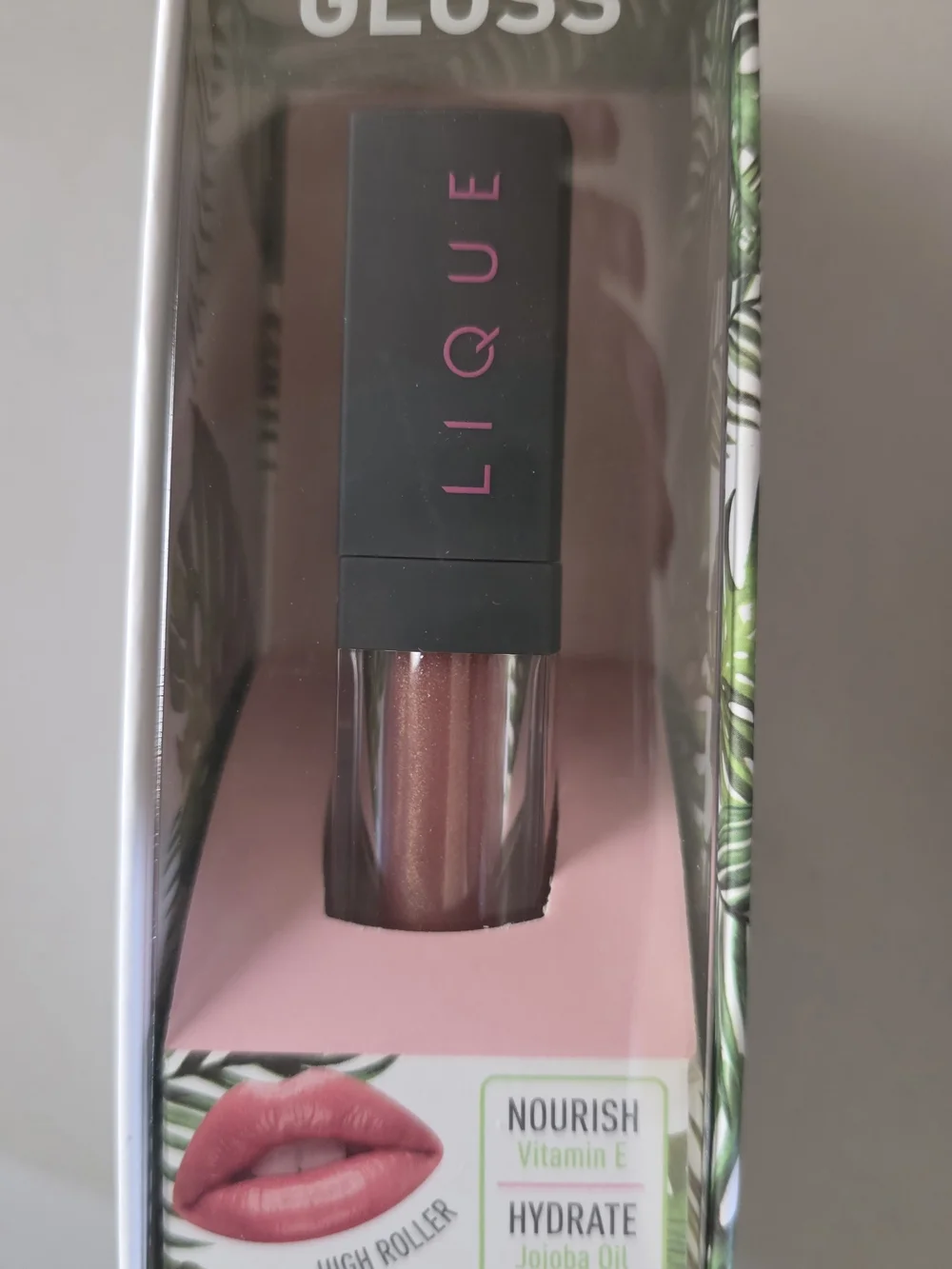Lique Lip Gloss in Shimmery Rose Copper - Set Of 6